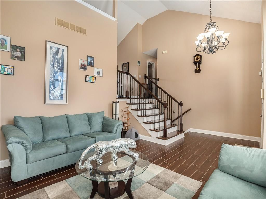 8643 N Mersington Avenue — photo 10