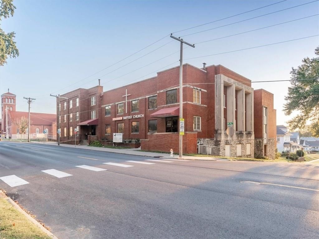 5708 King Hill Avenue, St Joseph