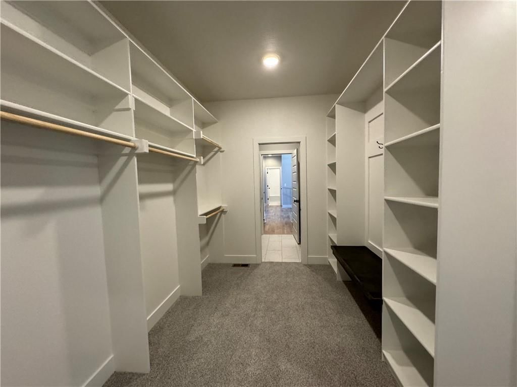 22699 W 87th Street — photo 24
