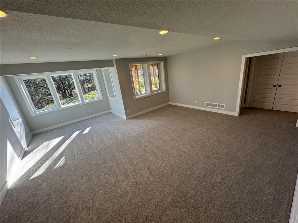 22699 W 87th Street — photo 38