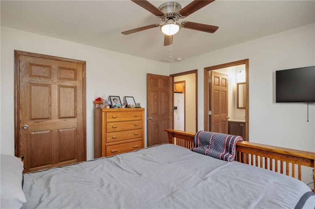 206 N Cypress Street — photo 13