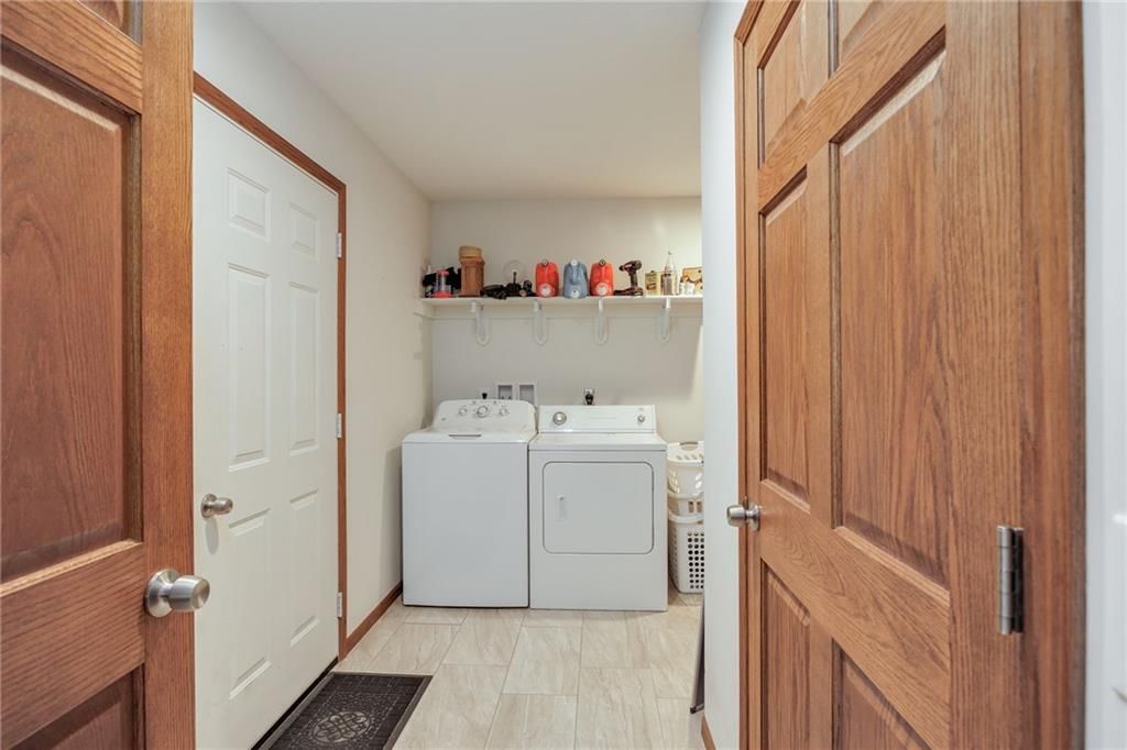 206 N Cypress Street — photo 5
