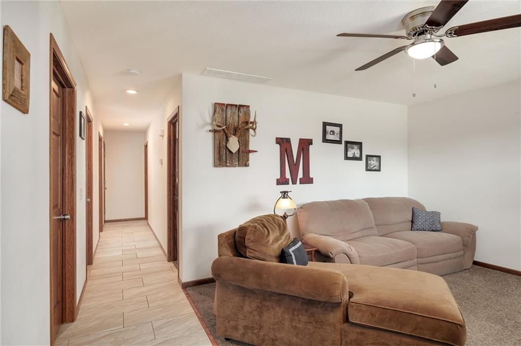 206 N Cypress Street — photo 6