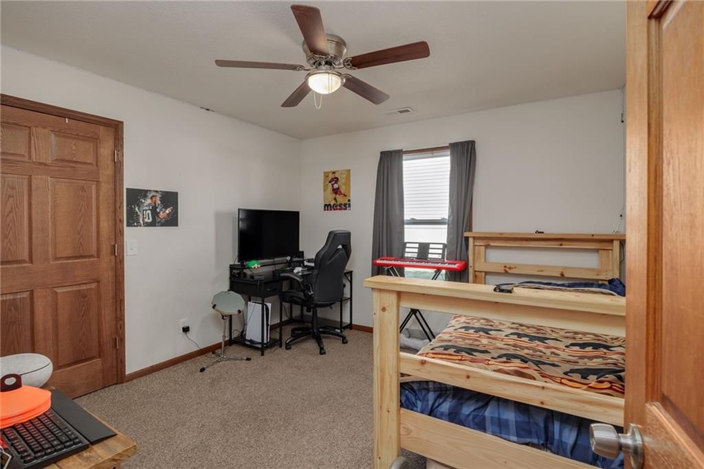 206 N Cypress Street — photo 7
