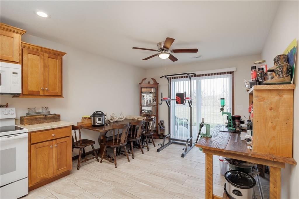 206 N Cypress Street — photo 10