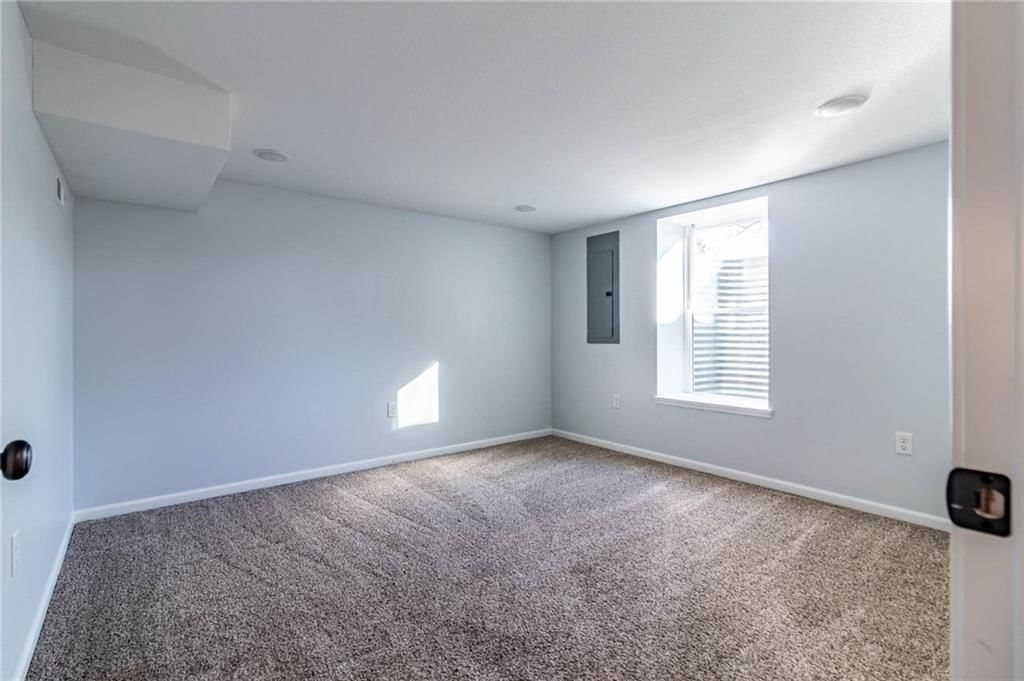 510 Christopher Street — photo 29