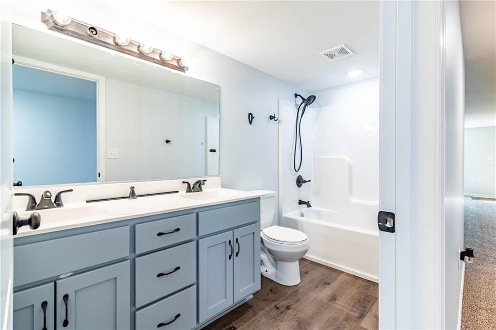 510 Christopher Street — photo 33