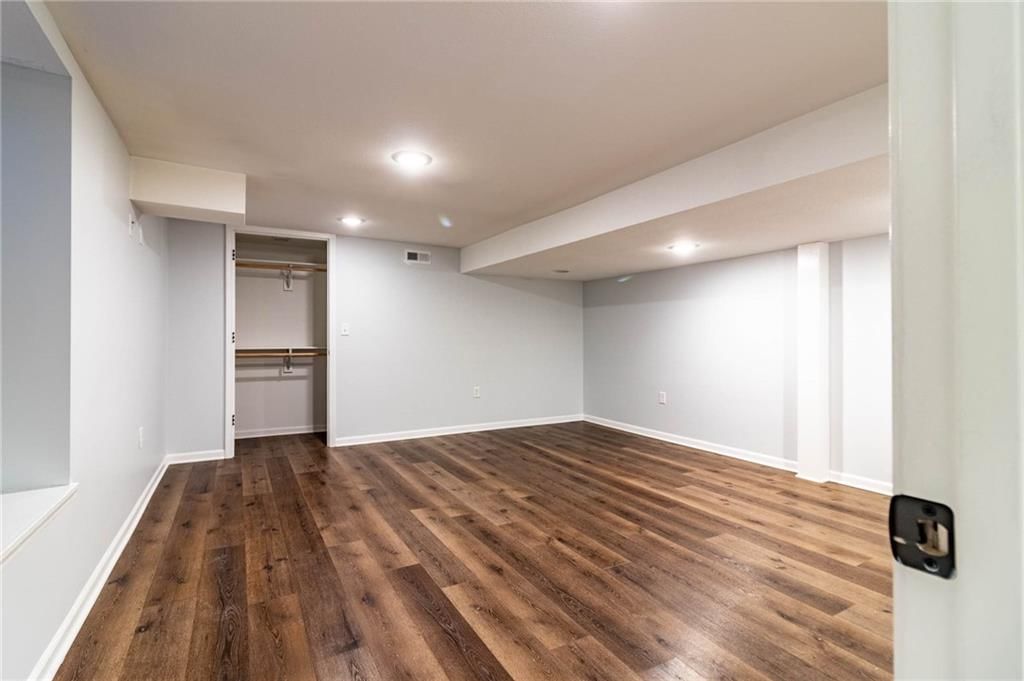 510 Christopher Street — photo 36