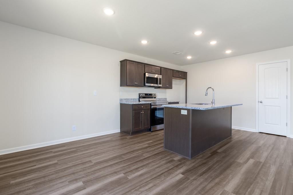 2106 Creek View Lane — photo 11