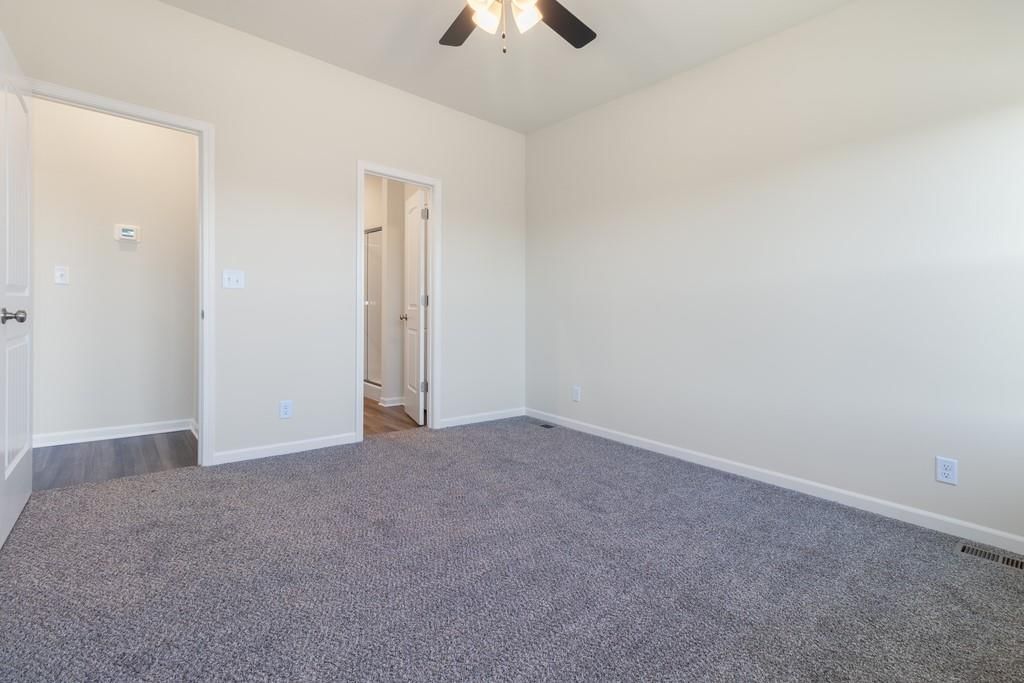 2106 Creek View Lane — photo 13