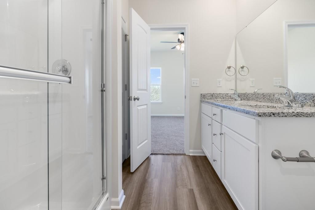 2106 Creek View Lane — photo 15