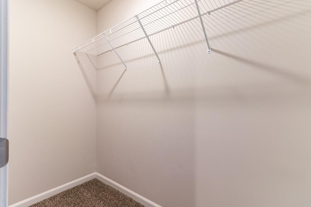 2106 Creek View Lane — photo 32