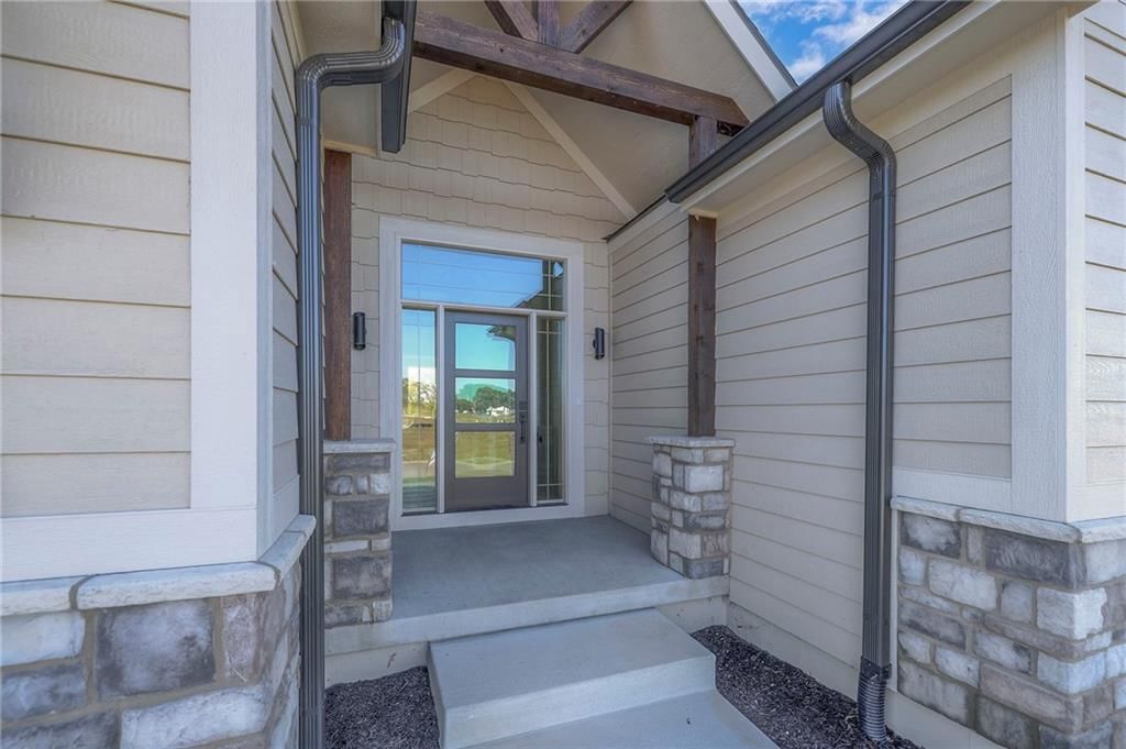 2119 SW Hook Farm Drive — photo 3