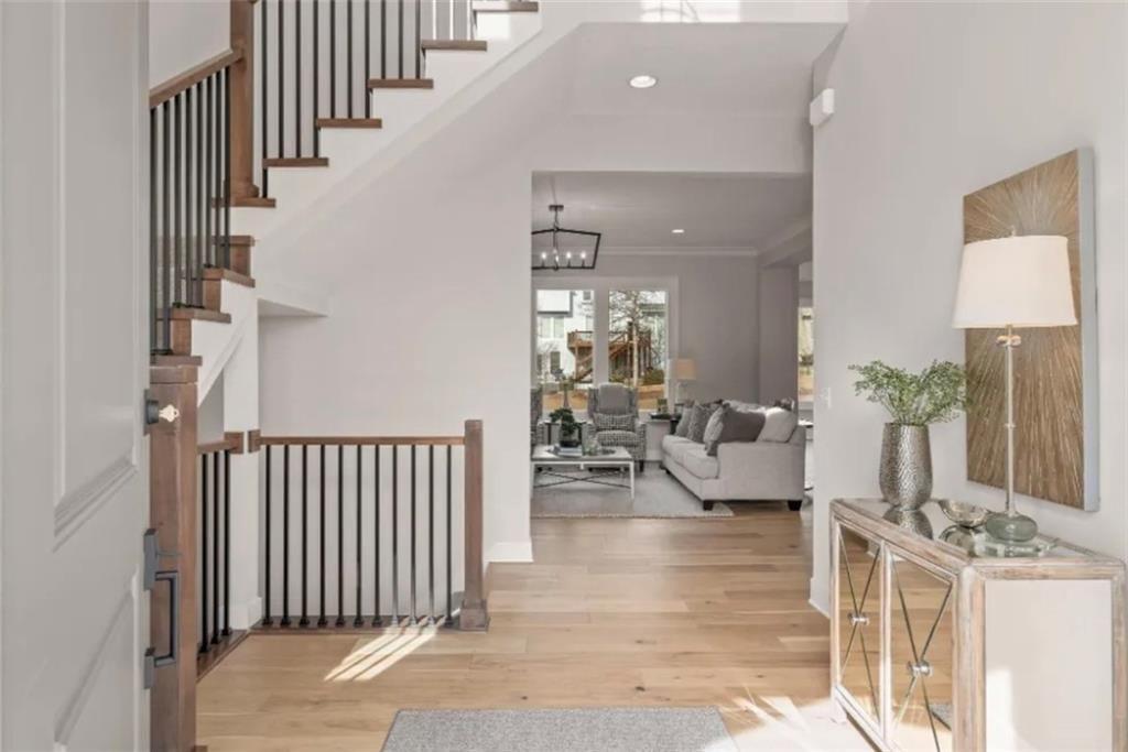 8015 Brockway Street — photo 11