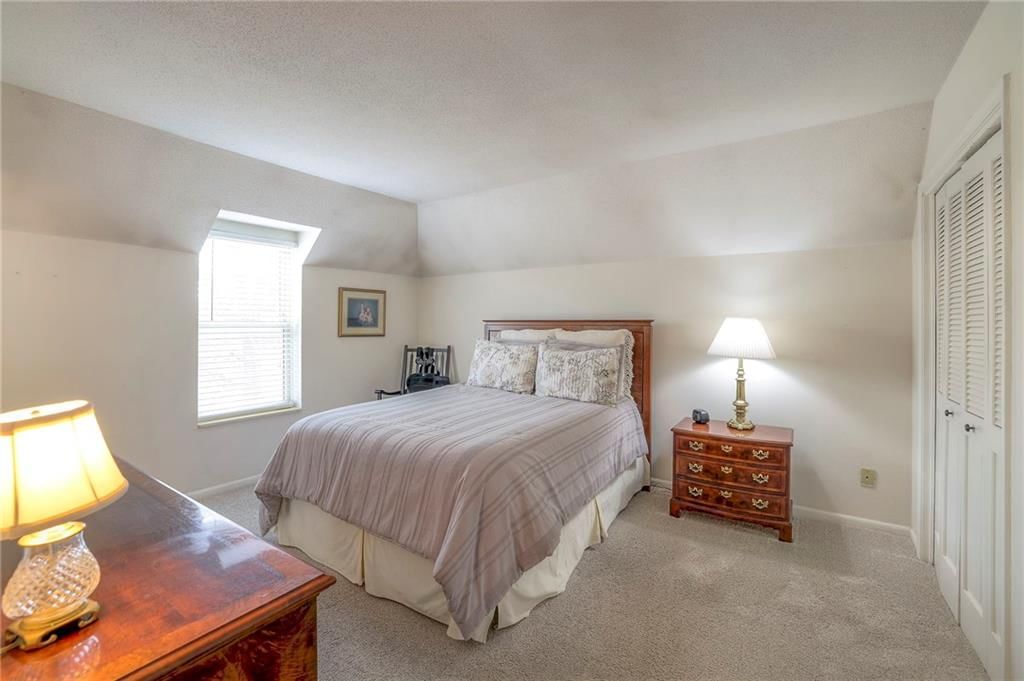 10238 Robinson Street — photo 19