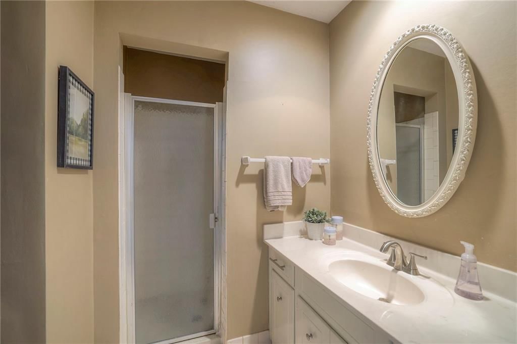 10238 Robinson Street — photo 24