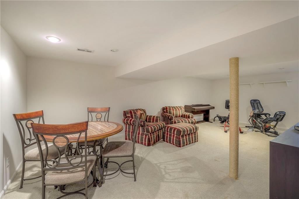 10238 Robinson Street — photo 27