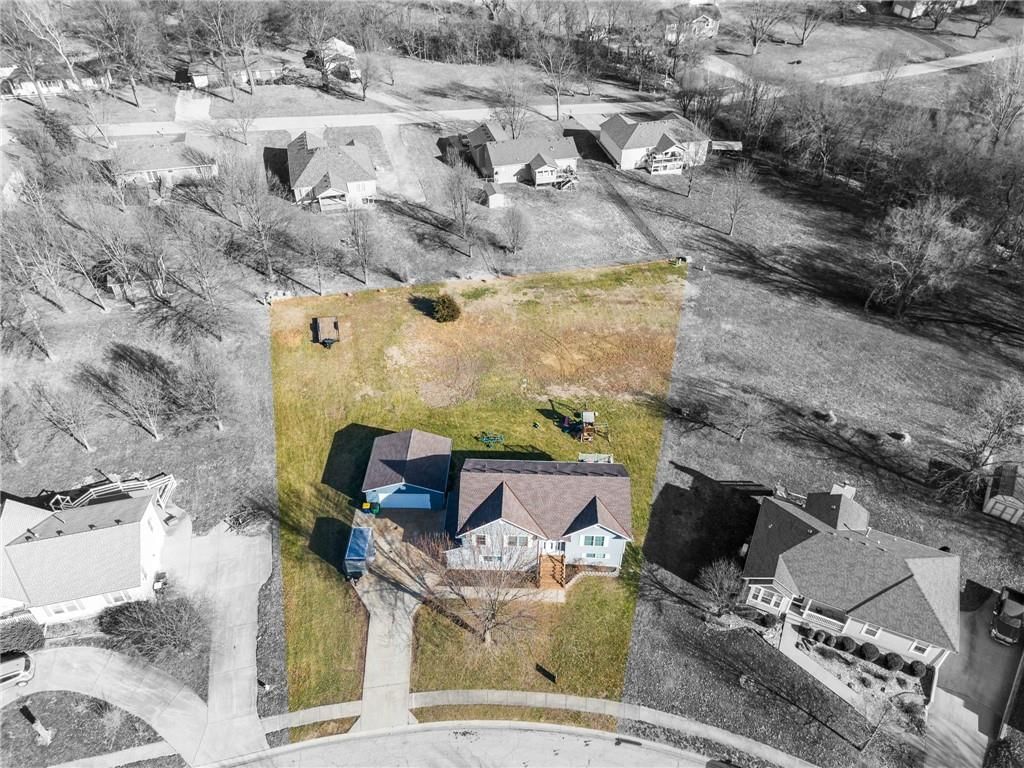 884 Glengera Drive — photo 33