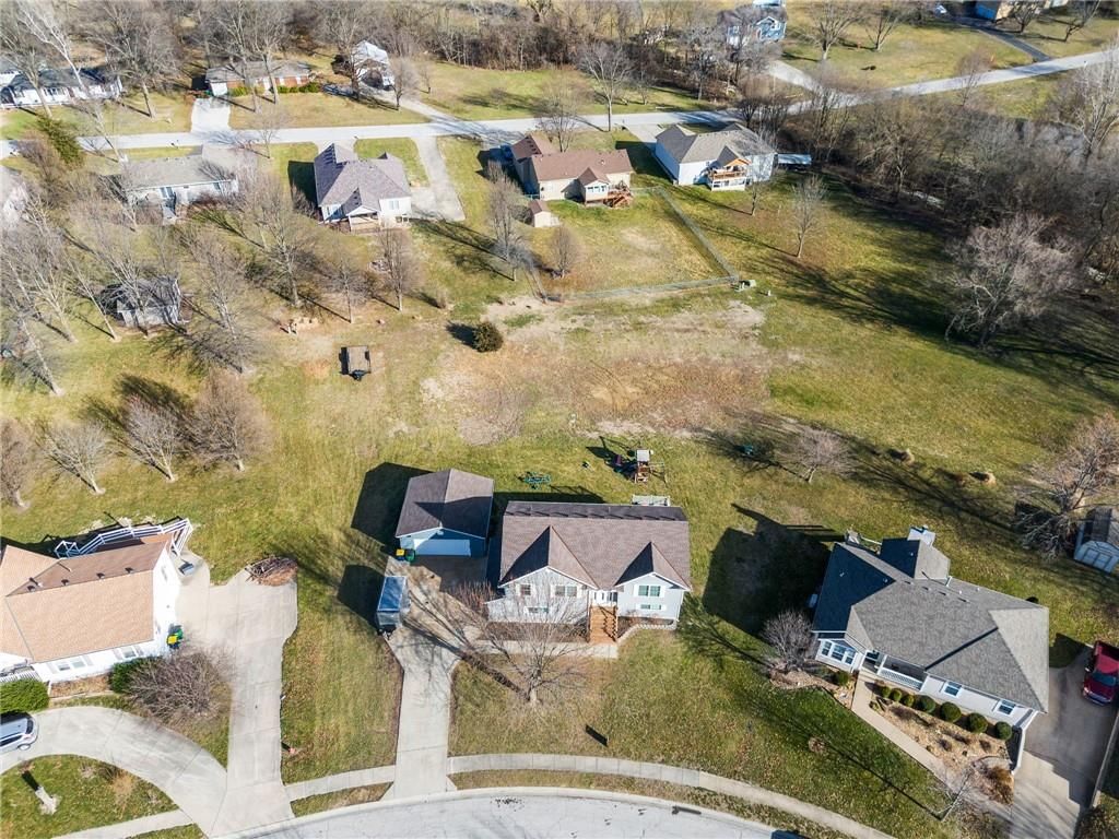 884 Glengera Drive — photo 34
