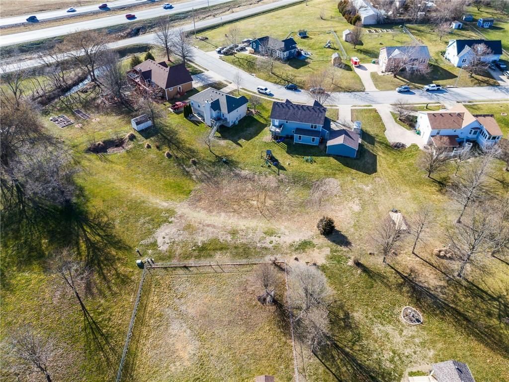 884 Glengera Drive — photo 38