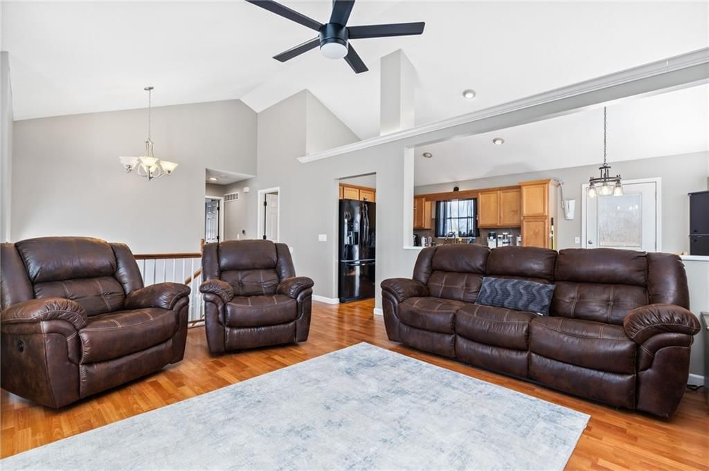 884 Glengera Drive — photo 7