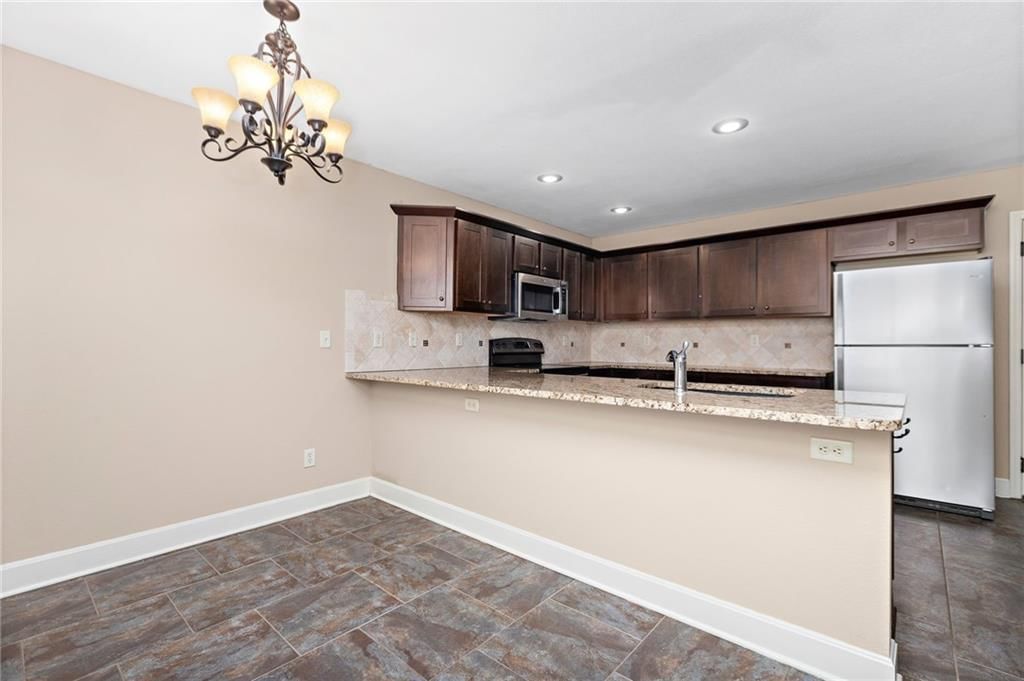 9421 Adrain Avenue — photo 14