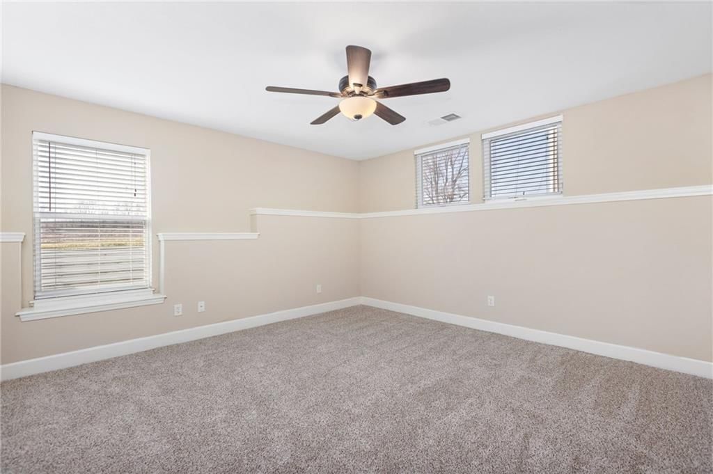 9421 Adrain Avenue — photo 26