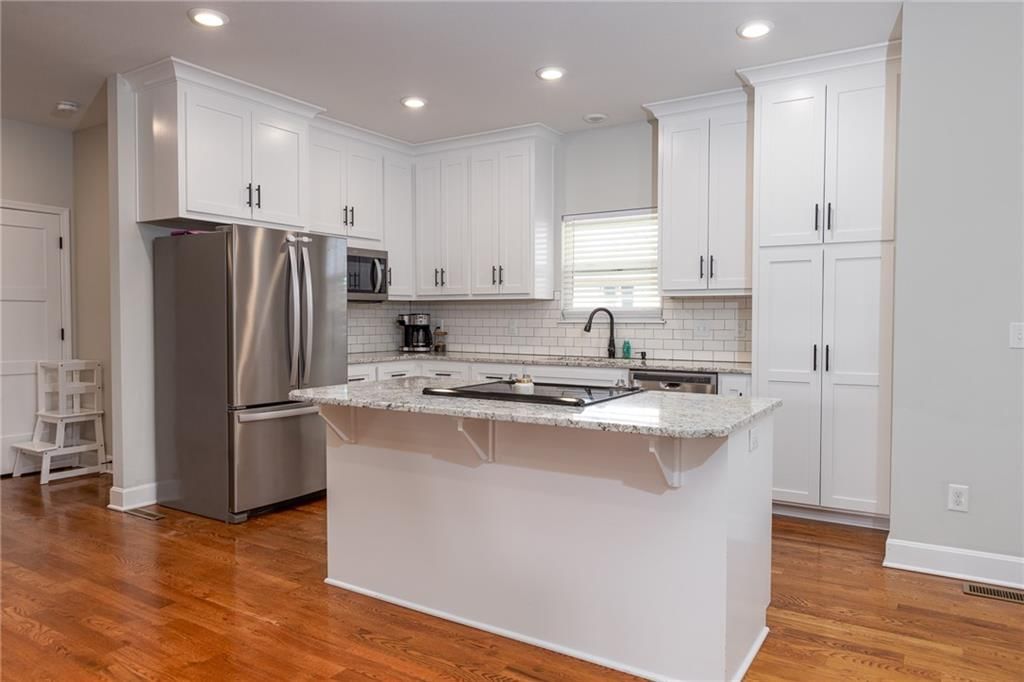 1304 NE 69th Terrace — photo 13