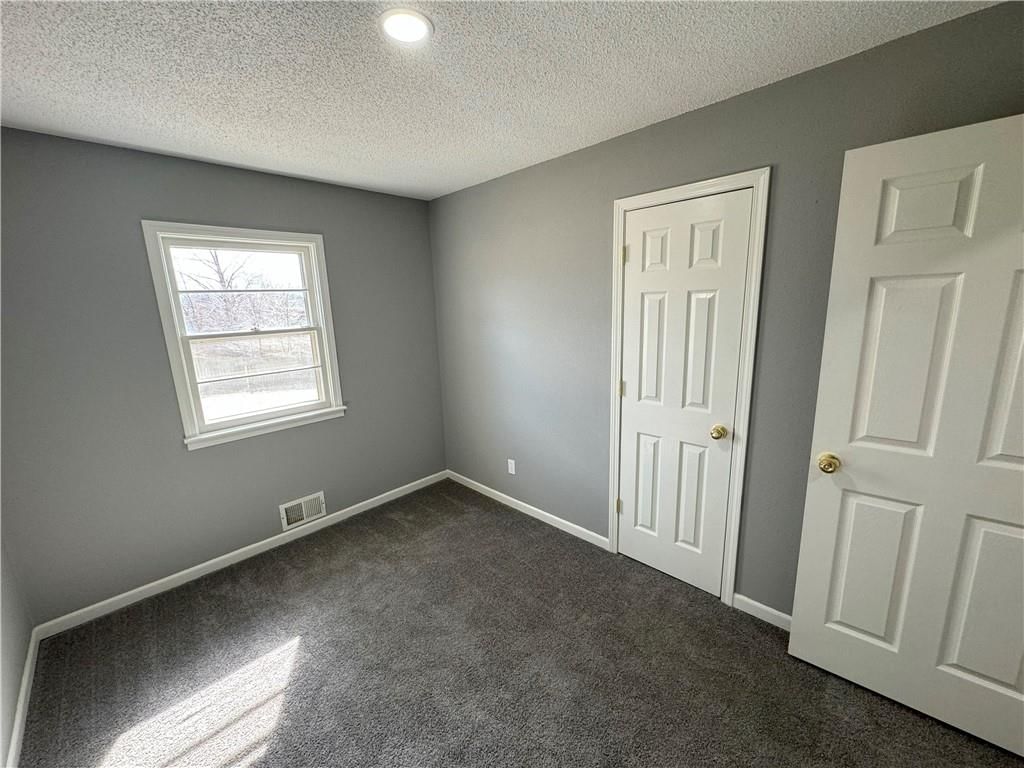 6630 WOOD Avenue — photo 18