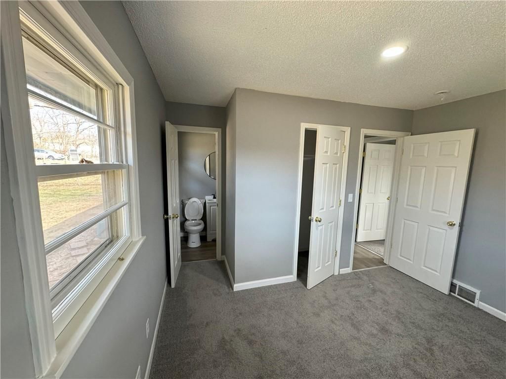 6630 WOOD Avenue — photo 22