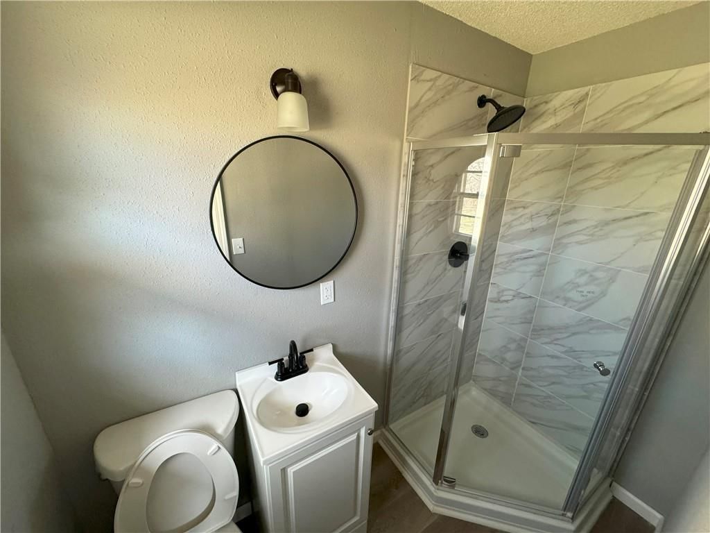 6630 WOOD Avenue — photo 23