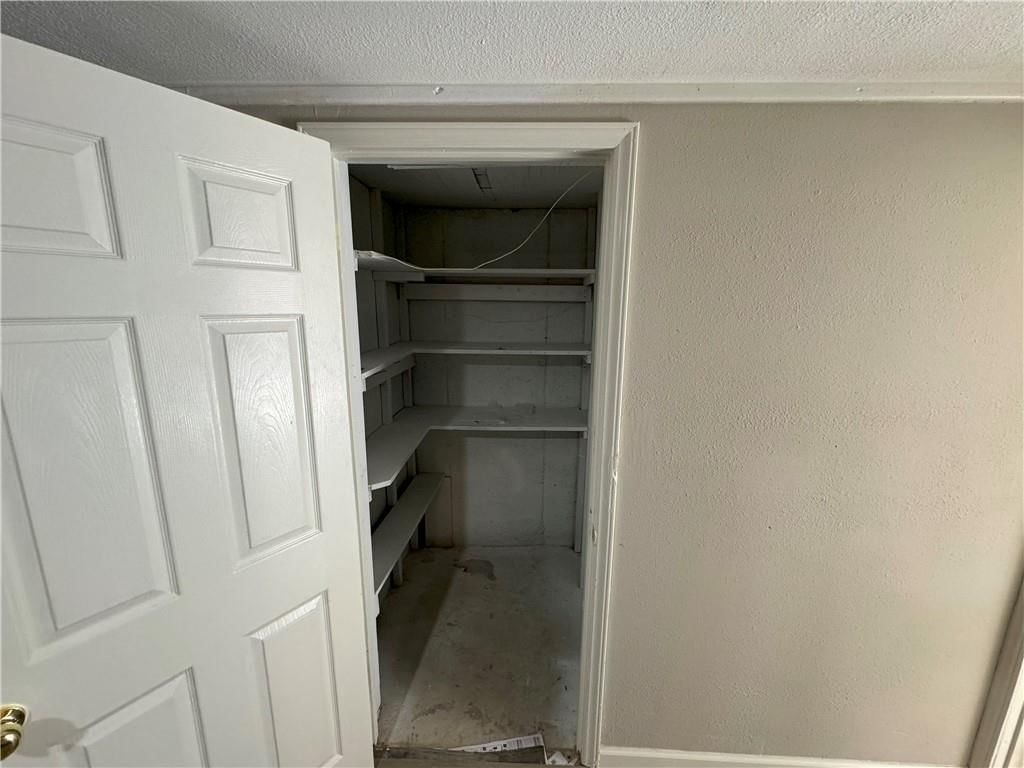 6630 WOOD Avenue — photo 27