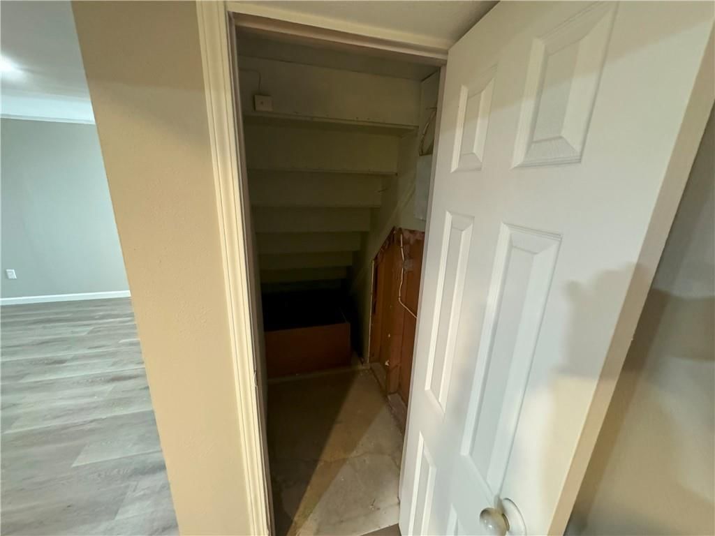 6630 WOOD Avenue — photo 35