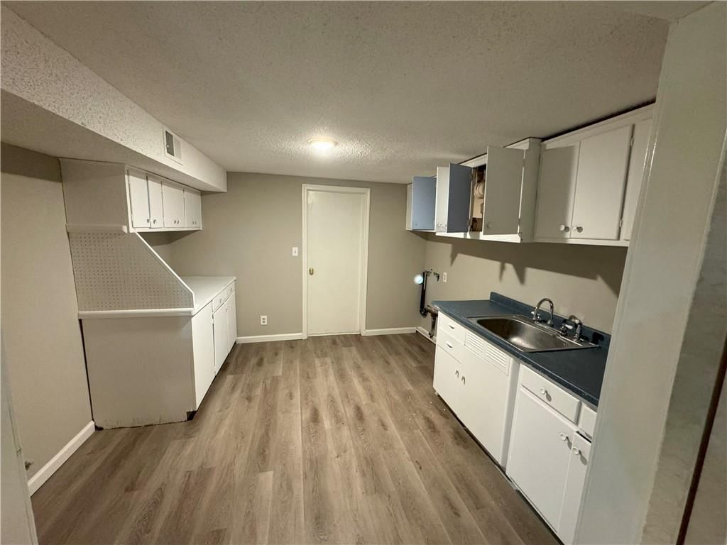 6630 WOOD Avenue — photo 36