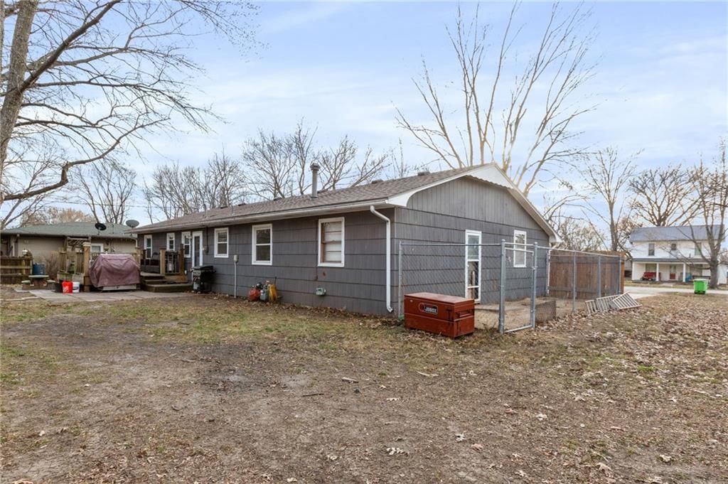 219 Madison Street — photo 19