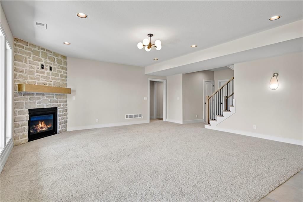 22039 W 100th Terrace — photo 34