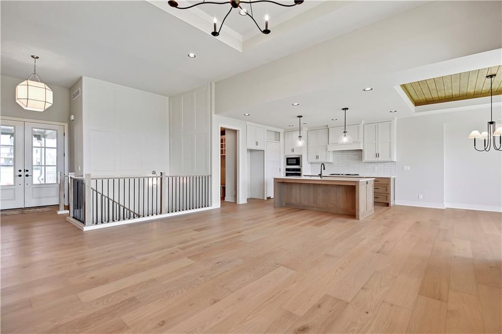 22039 W 100th Terrace — photo 9