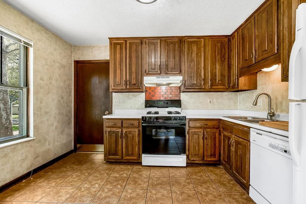 11304 W 71st Terrace — photo 7