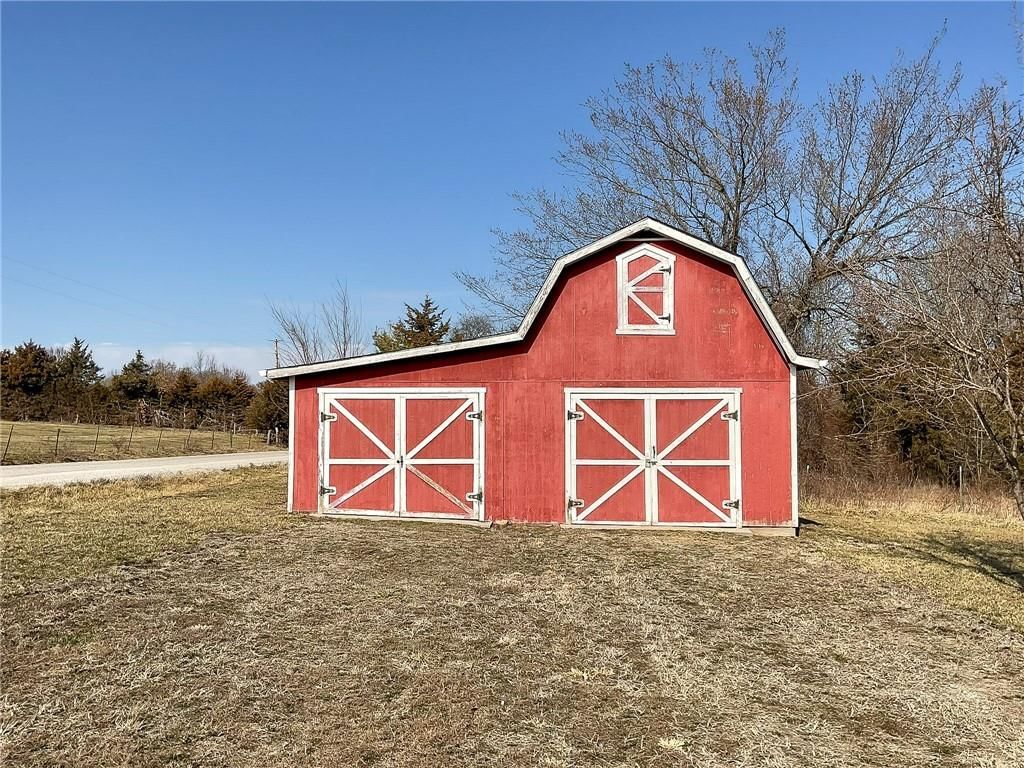 31144 Rattlesnake Hill Road — photo 50