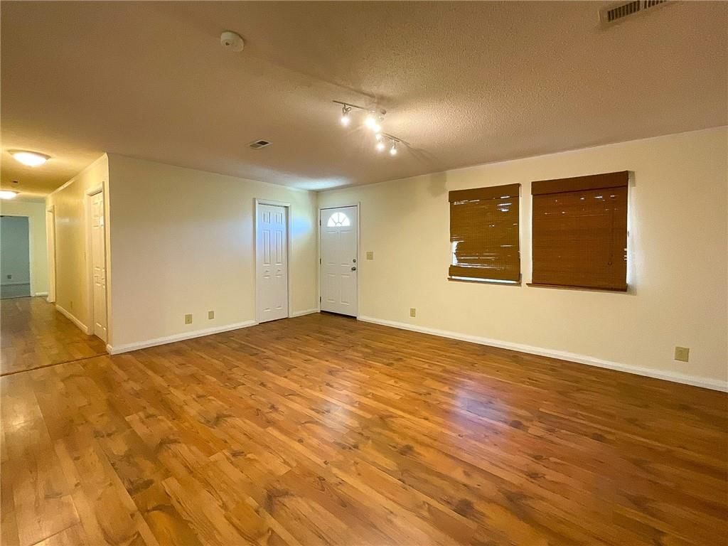 31144 Rattlesnake Hill Road — photo 10