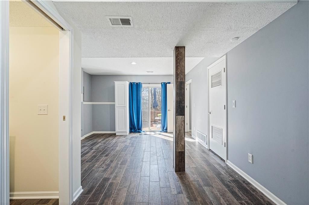800 Deerfield Drive — photo 22