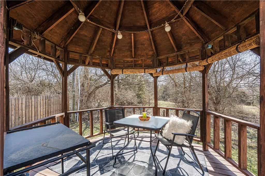 800 Deerfield Drive — photo 24