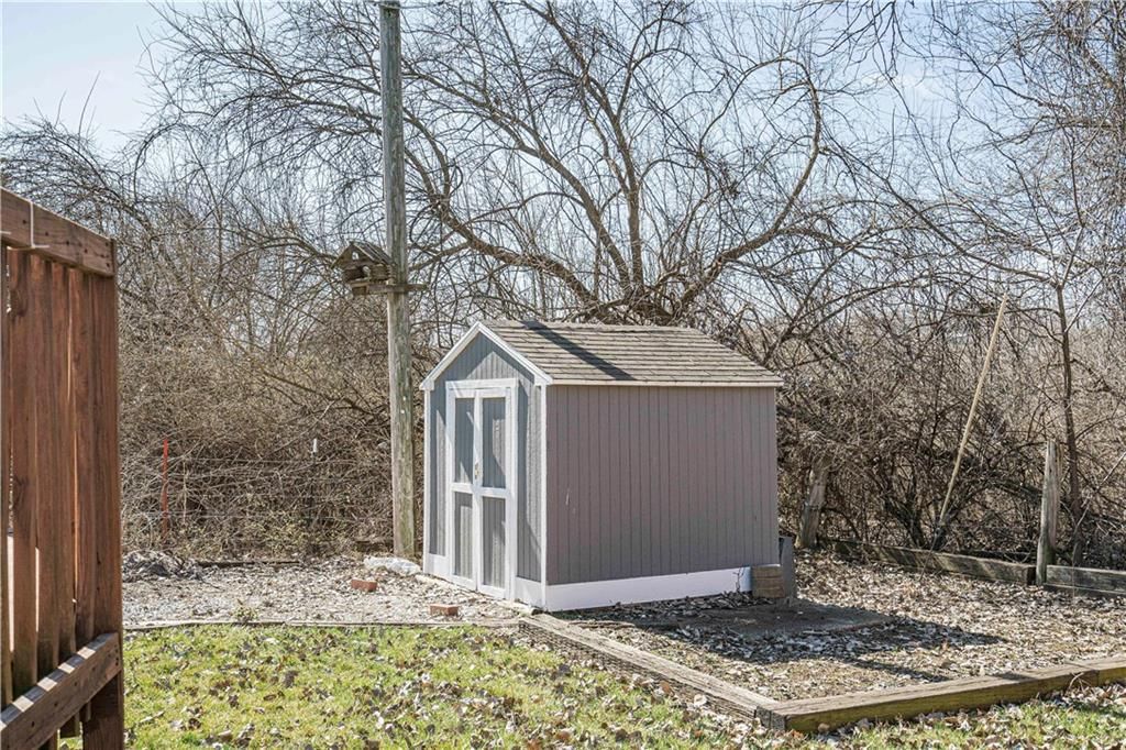 800 Deerfield Drive — photo 31