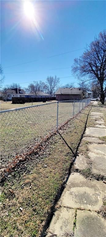 401 E Mary Street — photo 29