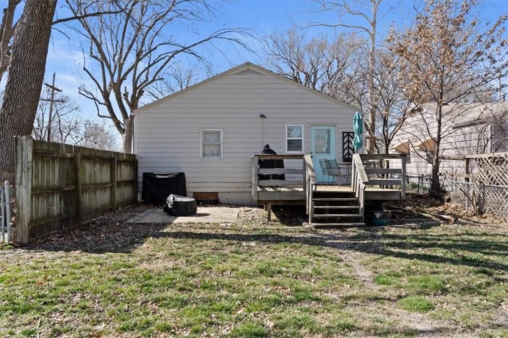 648 W Wabash Street — photo 16