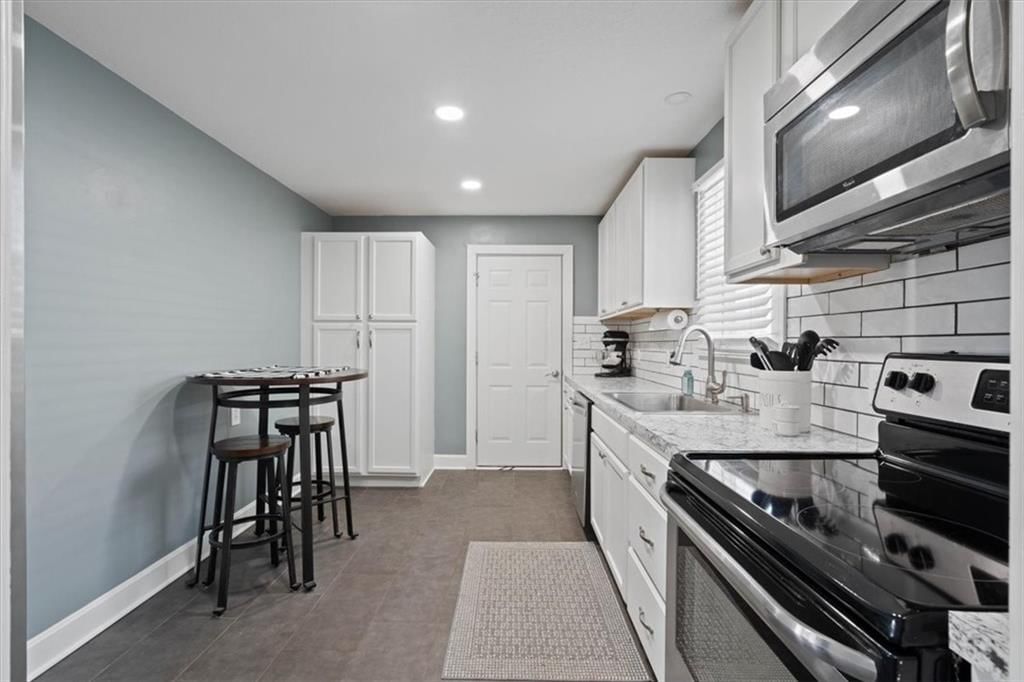 648 W Wabash Street — photo 9