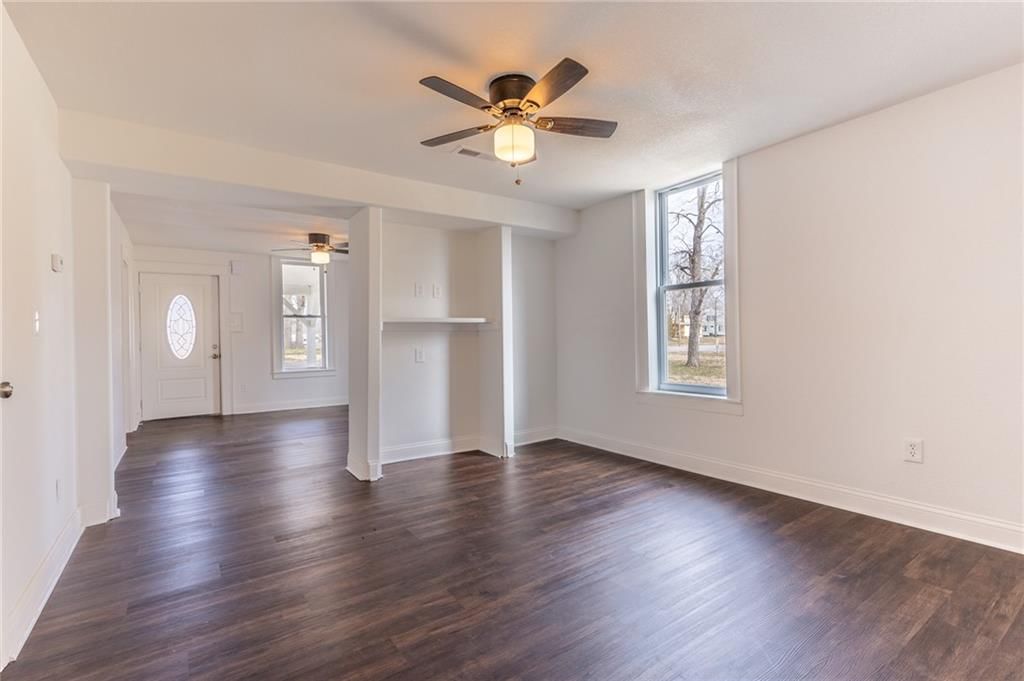811 Locust Street — photo 12