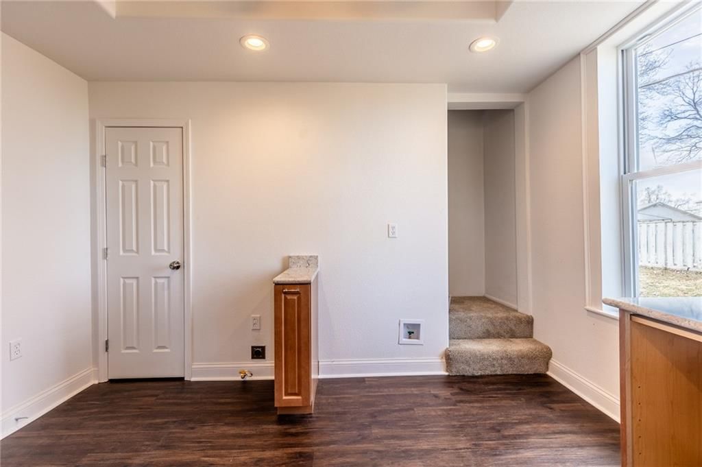 811 Locust Street — photo 17