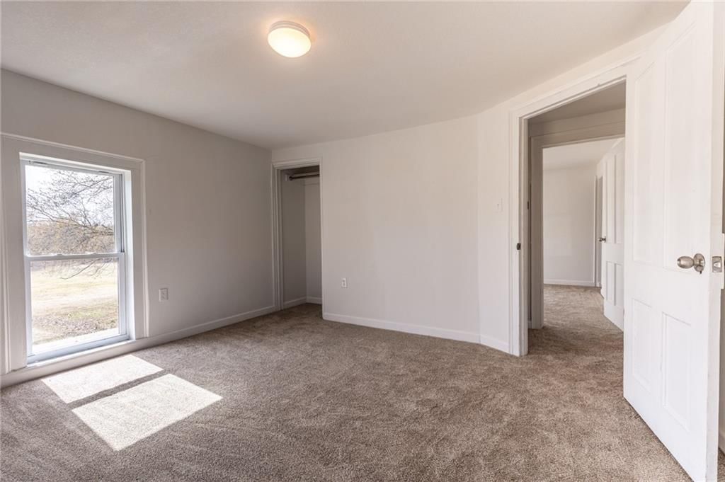 811 Locust Street — photo 31