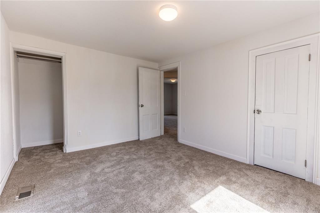 811 Locust Street — photo 33